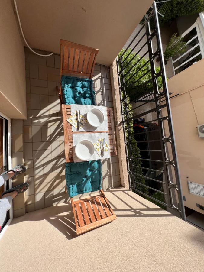 Ksenia Guesthouse Apartments And Studios 부드바 외부 사진