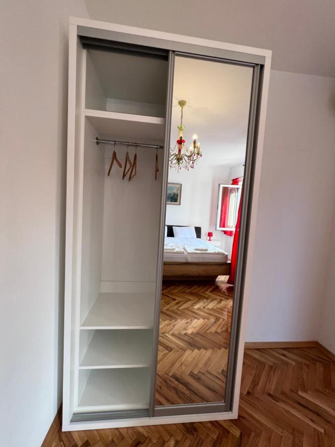 Ksenia Guesthouse Apartments And Studios 부드바 외부 사진