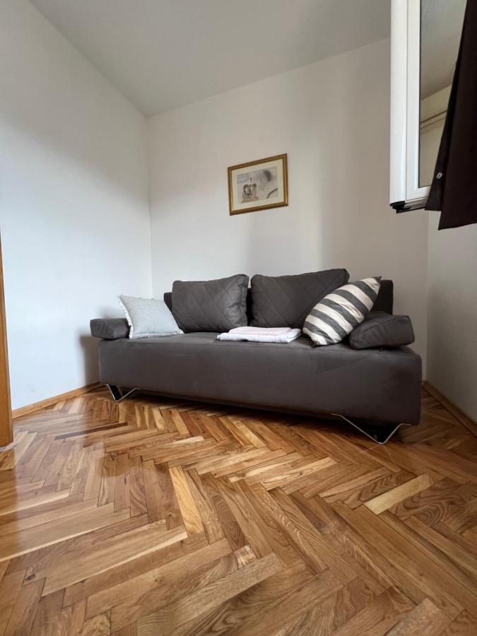 Ksenia Guesthouse Apartments And Studios 부드바 외부 사진