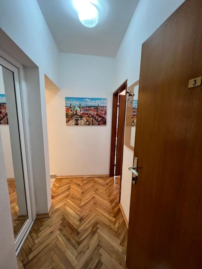 Ksenia Guesthouse Apartments And Studios 부드바 외부 사진