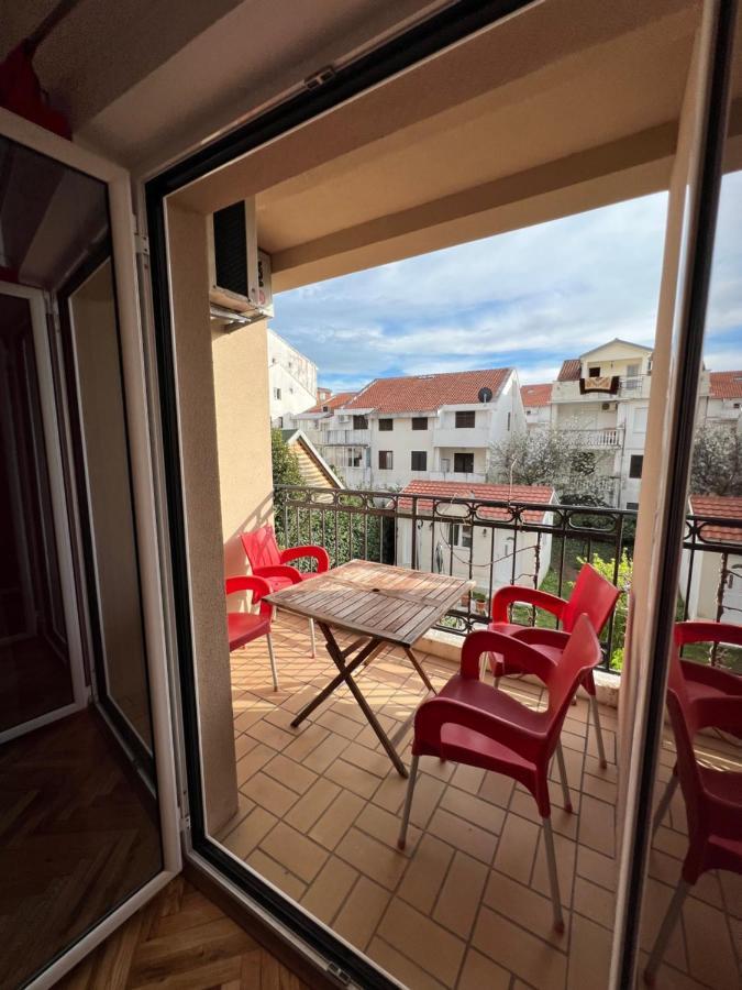 Ksenia Guesthouse Apartments And Studios 부드바 외부 사진