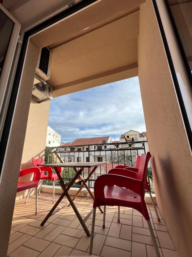 Ksenia Guesthouse Apartments And Studios 부드바 외부 사진