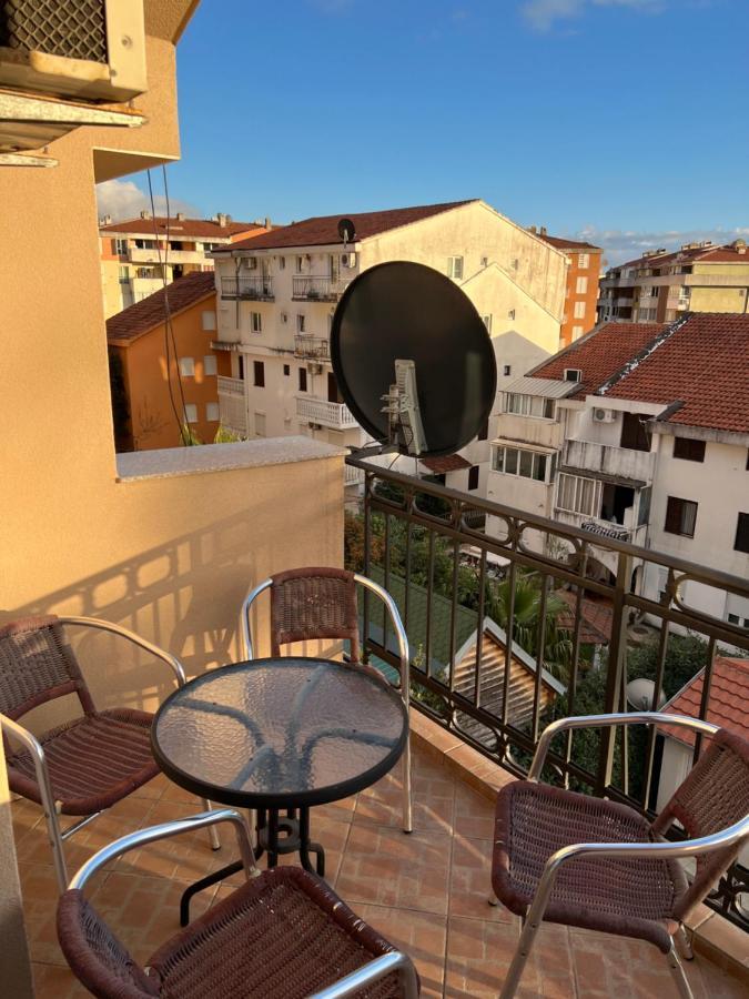 Ksenia Guesthouse Apartments And Studios 부드바 외부 사진