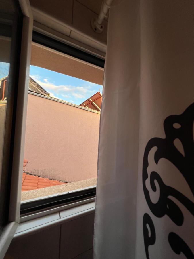 Ksenia Guesthouse Apartments And Studios 부드바 외부 사진