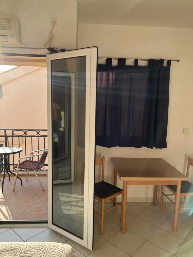 Ksenia Guesthouse Apartments And Studios 부드바 외부 사진